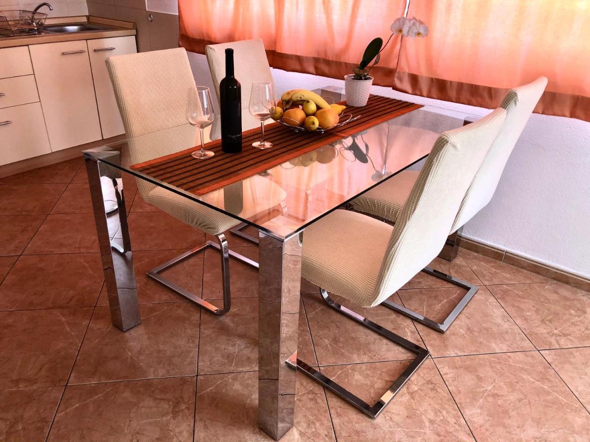 Novigrad Istria Apartments Roberta מראה חיצוני תמונה