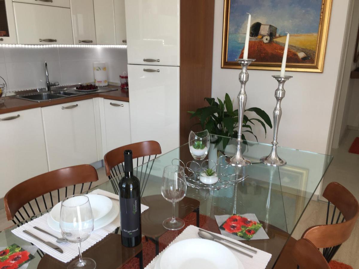 Novigrad Istria Apartments Roberta מראה חיצוני תמונה