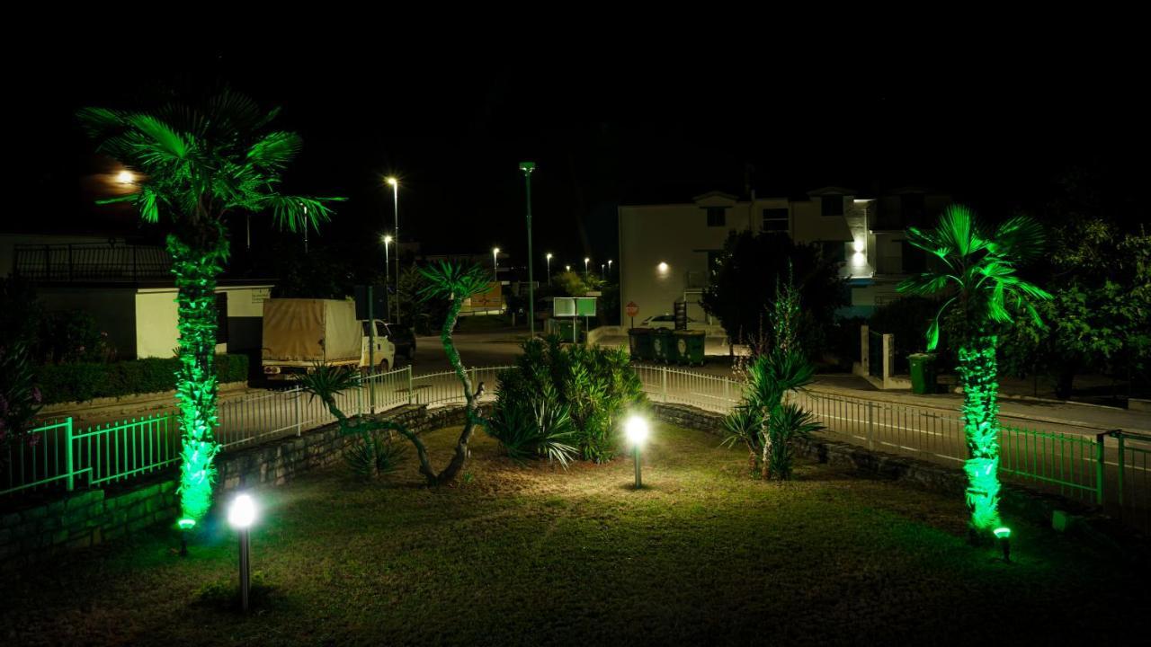 Novigrad Istria Apartments Roberta מראה חיצוני תמונה