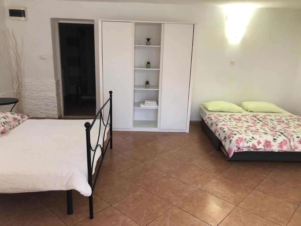 Novigrad Istria Apartments Roberta מראה חיצוני תמונה