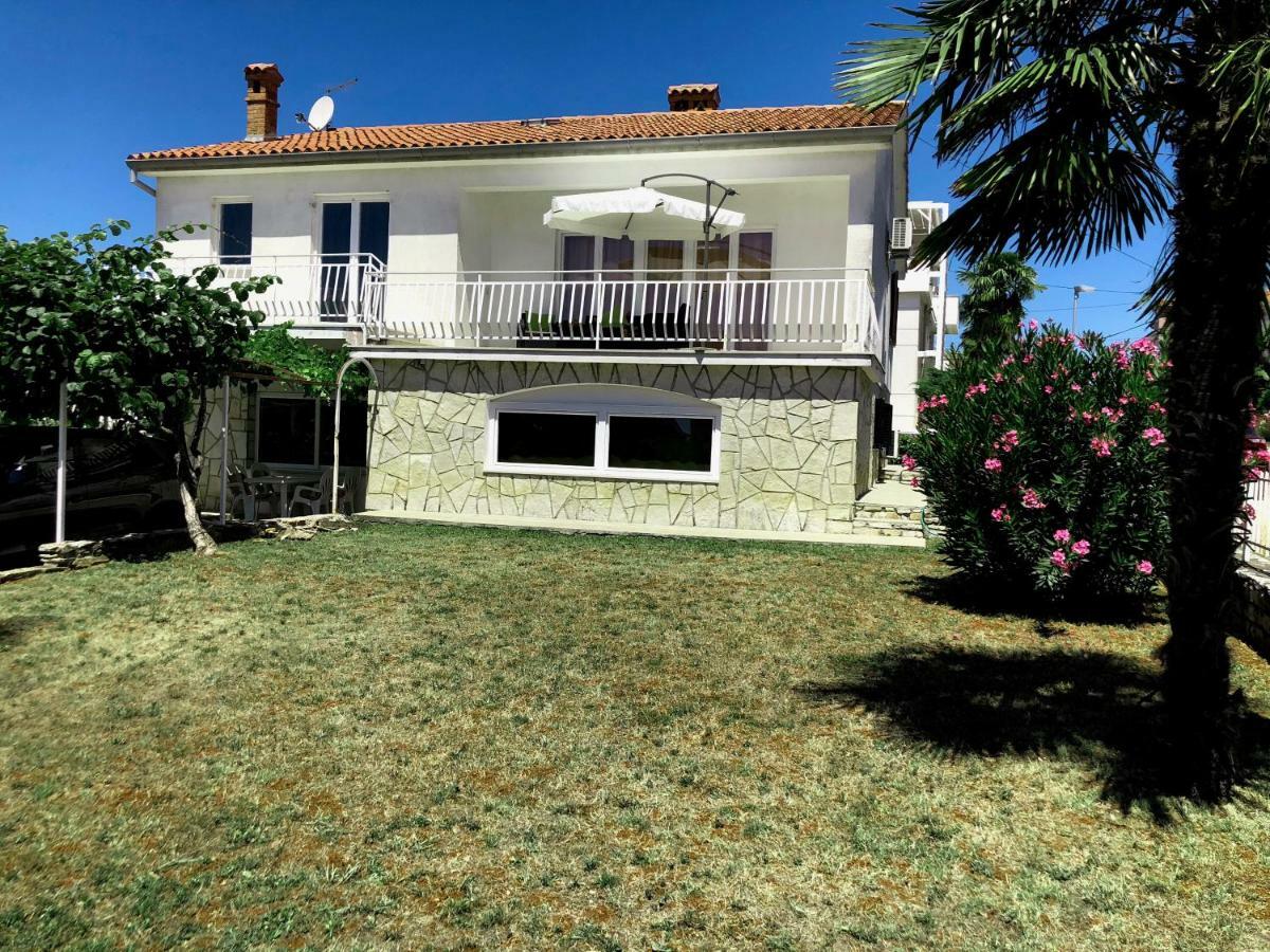 Novigrad Istria Apartments Roberta מראה חיצוני תמונה