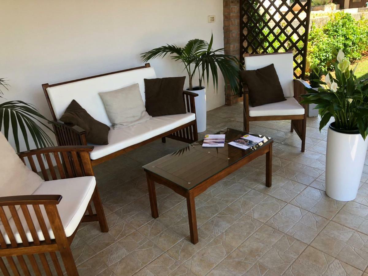 Novigrad Istria Apartments Roberta מראה חיצוני תמונה